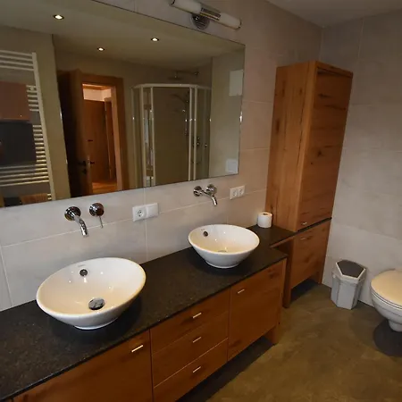 Stoecklbauer Apartment *